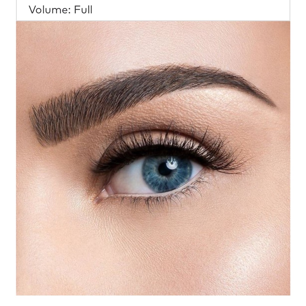 Velour mink lashes in “See Through”